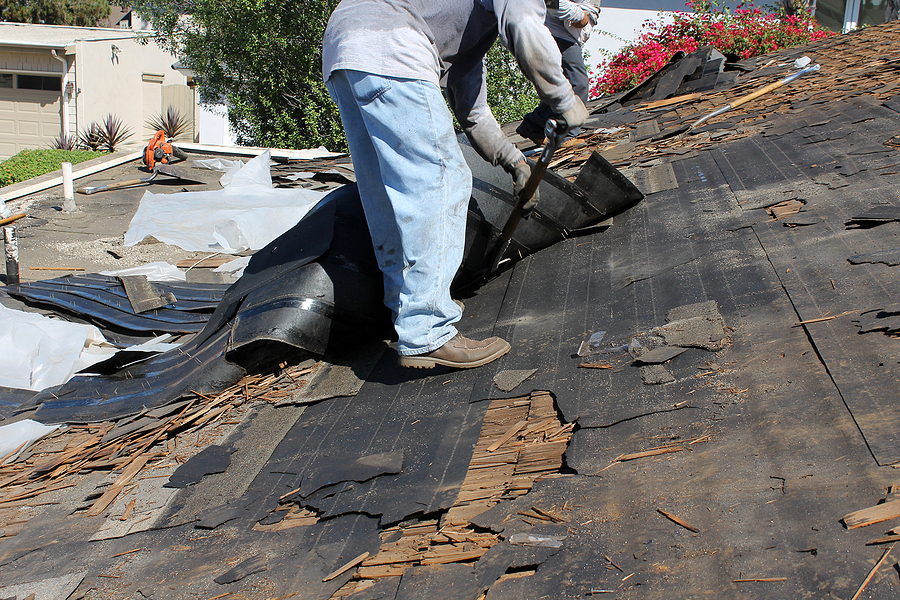7 Signs Your Roof Is Failing